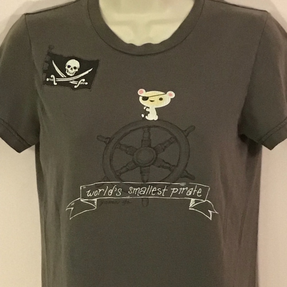 “World’s Smallest Pirate” Distressed Tee Gama-Go